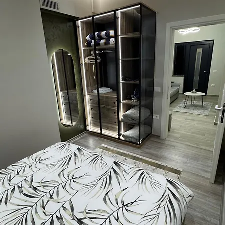 Rentroom Ajan Appartamento *